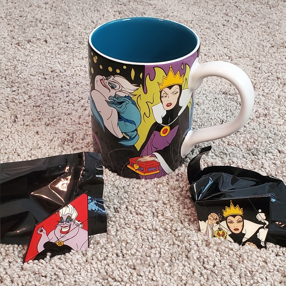 New Disney Villains Coffee Cup And Villains Ursula, Evil Queen Collector's Pins